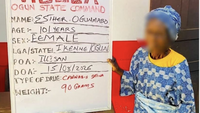 Nigeria: à 101 ans, cette arrière-grand-mère a été arrêtée pour trafic de cannabis avec la complicité de sa fille