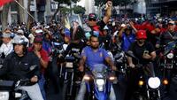 Venezuela: des milliers de partisans de Maduro dans la rue pour réclamer son retour