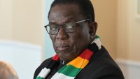 Zimbabwe: prolongation de mandat du président en projet, en écho des années Mugabe