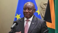L'Afrique du Sud lance un 