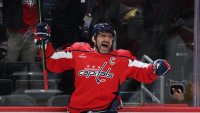 NHL: Alex Ovechkin premier joueur à atteindre les 900 buts