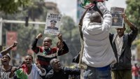 Mort en détention au Kenya: le n°2 de la police se 