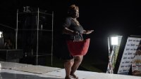 Au Kenya, un défilé de mode pour femmes rondes rendant grâce à leur beauté