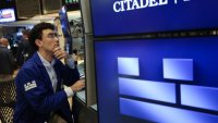 Wall Street ouvre en hausse, record en séance pour le S&P 500