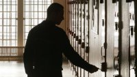 Entre surpopulation et canicule, les prisons suffoquent