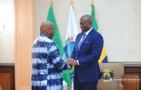 Le Chef de l'État reçoit le ministre guinéen des Affaires étrangères