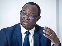 Privé de son passeport Centrafricain, Dologuélé exprime son exaspération. 