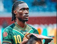 « Le carton rouge est… » : la réaction forte d’Yves Bissouma après l’élimination du Mali par le Sénégal