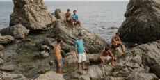 « Si j’ai mis ma fille dans une bouée et que je l’ai poussée dans l’eau, c’est pour son avenir » : l’horizon bouché&nbsp;(…)