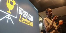 A Nairobi, les « drunken lectures » abreuvent les débats de société