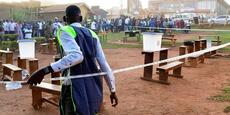 En Ouganda, plusieurs bureaux de vote n’ont pas ouvert pour l’élection présidentielle ; l’opposition dénonce « une&nbsp;(…)