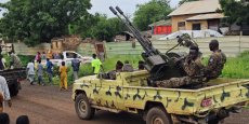 Au Soudan, malgré l’embargo, les deux belligérants sophistiquent leur armement
