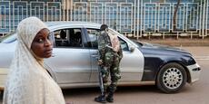 Au Niger, la tentative de coup d’Etat met en lumière les faiblesses de la junte du général Tiani