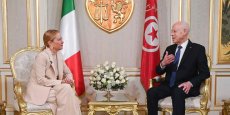 A Tunis, Giorgia Meloni fait valoir son « modèle de coopération » en échange d’un contrôle des flux migratoires