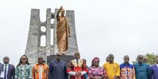 Au Ghana, Oligui Nguema honore la mémoire de Kwame Nkrumah