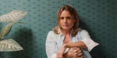 Anne Deneuchatel, arnaquée par le « faux Brad Pitt » : « Il a appuyé sur chacune de mes angoisses pour étendre son (…)