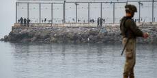 EN DIRECT, Ceuta : 67 migrants sont morts en tentant de rejoindre l’enclave à la nage, selon un nouveau bilan du&nbsp;(…)