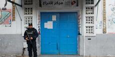 Tunisie : le journaliste Mohamed Yousfi interpellé avant un passage à la radio, où il devait parler de la crise de l’eau