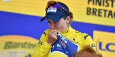 Tour de France Femmes : Kim Le Court-Pienaar, première coureuse africaine leader de la Grande Boucle, du VTT au (…)