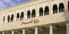 Tentative de suicide orchestrée devant le Ministère de la Justice : 5 suspects poursuivis