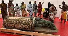 Côte d’Ivoire : Le tambour parleur, volé par la France en 1916, retrouve son village d’origine