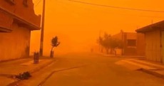 VIDÉO. Des tempêtes de sable d’une rare intensité plongent plusieurs wilayas dans l’obscurité