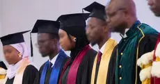 Écoles privées non reconnues : Le sort des anciens diplômés des établissements placés sur la liste noire