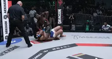 Abdoulaye Kane bat Badr Medkouri par KO technique au premier round au gala PFL de MMA à Casablanca