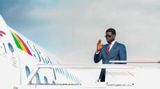 Angola : Tee-shirts à son effigie, le message codé du président Bassirou Diomaye Faye