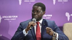 Sénégal: le président Diomaye Faye calme le jeu après les critiques du Premier ministre Sonko