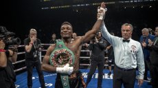 Boxe: le Franco-Camerounais Christian Mbilli impressionne face au Polonais Maciej Sulecki et attend Canelo Álvarez