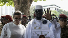 Guinée: début des consultations en vue de créer un grand parti pro-chef de l'État