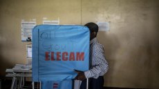 Présidentielle au Cameroun: près de 80 dossiers de candidatures ont été déposés