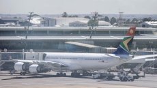 Afrique du Sud: les premiers «réfugiés» blancs afrikaners partis pour les États-Unis
