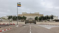La présidence gabonaise réplique après le communiqué des Bongo