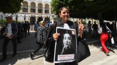 En Tunisie, l'avocate Sonia Dahmani écope de deux ans de prison supplémentaires