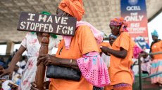 Sierra Leone: la nouvelle loi sur les droits de l’enfant ne condamne pas explicitement l'excision