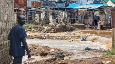 Intempéries au Kenya: la police réprime une manifestation contre l’évacuation d’un bidonville