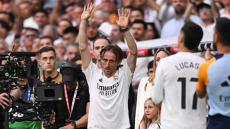 Luka Modric fait ses adieux au Real et signe à l'AC Milan