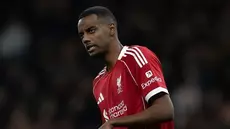 Liverpool: Alexander Isak opéré, après une fracture du péroné...