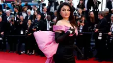 Haïfa Wehbe autorisée à reprendre ses concerts en Égypte