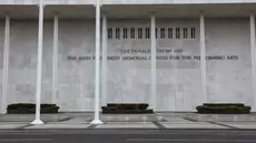 Des artistes annulent leurs concerts au Kennedy Center