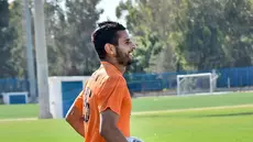 Revoilà Houcine Rabii...