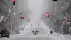 USA : New York croule sous la neige