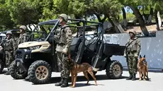 Le ministère de la défense inspecte le Centre militaire cynotechnique