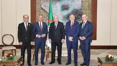 Hydrogène vert : Tebboune reçoit les ministres de l’Énergie du SouthH2