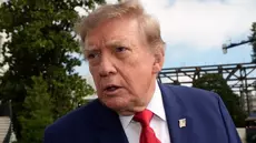 Trump: 'La France brûle... un pays brisé par l'immigration'