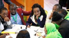 Au Kenya, les femmes peinent à se faire une place en politique