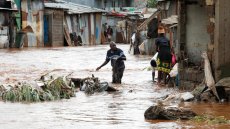 Inondations au Kenya: des bidonvilles démolis pour forcer les populations à évacuer