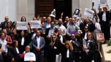 Tunisie: l’avocate et chroniqueuse Sonia Dahmani condamnée à une troisième peine de prison